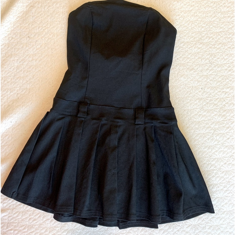 Black strapless pleated skirt, dress from SHEIN